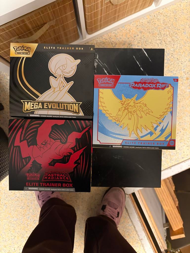 Pokémon Accessoires. LEEG!!, Hobby en Vrije tijd, Verzamelkaartspellen | Pokémon, Zo goed als nieuw, Overige typen, Ophalen of Verzenden