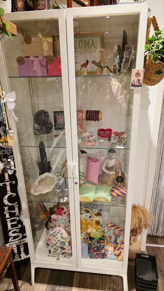 MILSBO vitrinekast wit ikea zgn, Huis en Inrichting, Ophalen, Met deur(en), 50 tot 100 cm, Glas