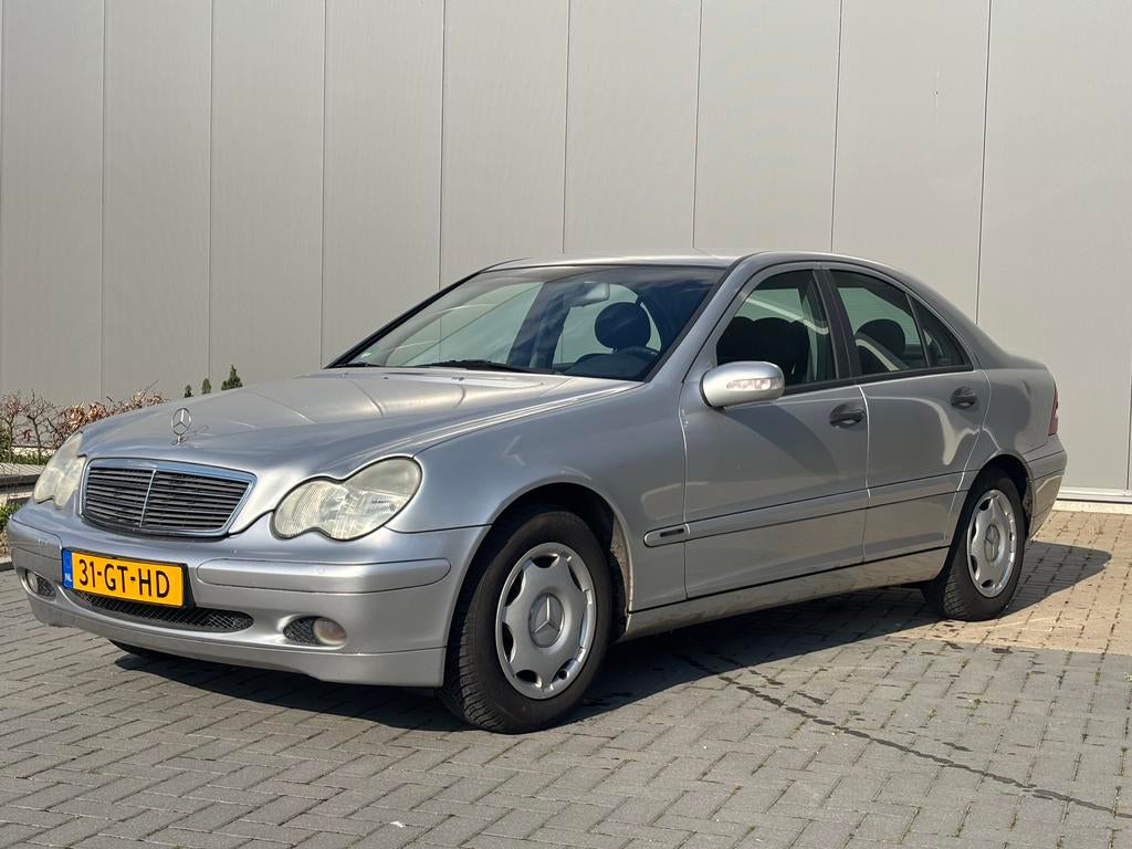 Mercedes-Benz C-Klasse 2.0 C180 Sedan 2001 Grijs, Auto's, Mercedes-Benz, 1998 cc, Zwart, 4 cilinders, 129 pk