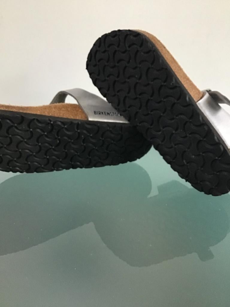 Birkenstock 38 Gizeh zilver slippers | Gratis verzenden, Slippers, Overige kleuren, Verzenden, Zo goed als nieuw