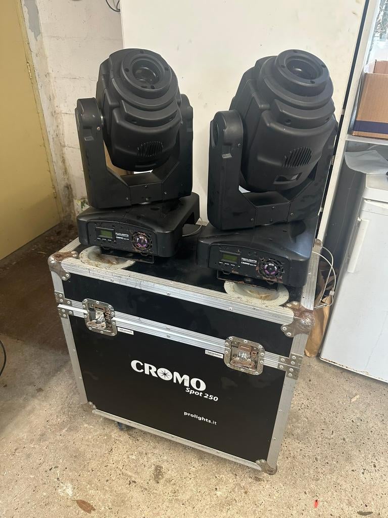 Cromospot 250 LED movinghead 2x incl flightcase, Muziek en Instrumenten, Ophalen, Gebruikt, Licht, Geluidgestuurd