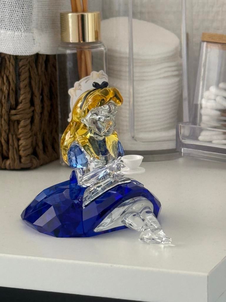 Swarovski Alice in Wonderland beeldje, Ophalen of Verzenden, Nieuw, Figuurtje
