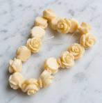 lot kralen crème roosjes 12mm +-17, Hobby en Vrije tijd, Kralen en Sieraden maken, Ophalen of Verzenden, Nieuw, Kraal
