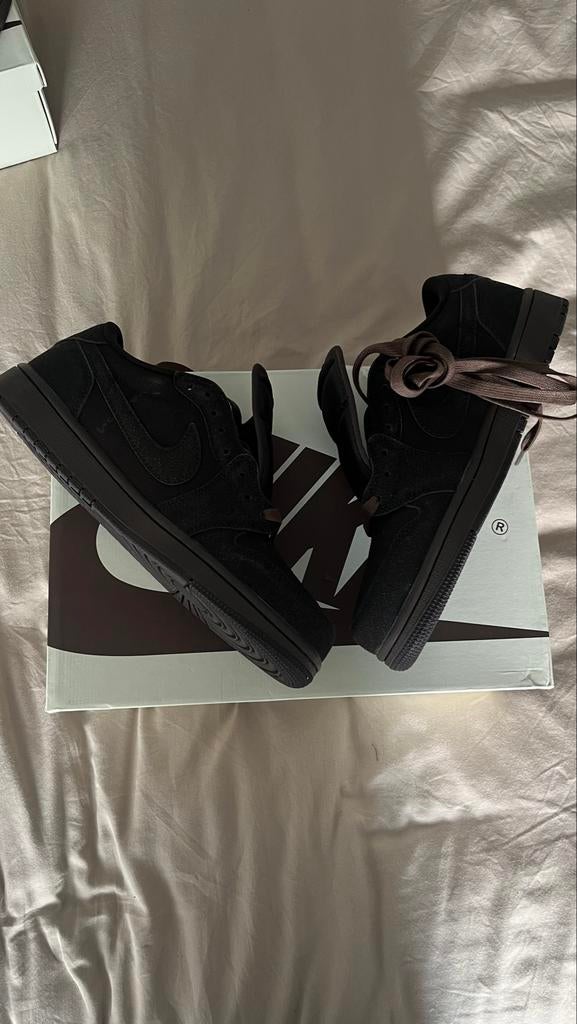 Travis Scott Bruine Sneakers - Maat 42 - Helemaal Nieuw, Kleding | Heren, Schoenen, Bruin, Nieuw, Ophalen of Verzenden, Sneakers of Gympen