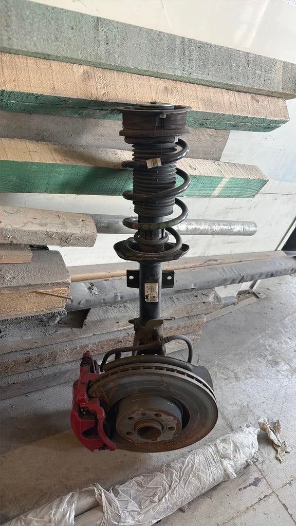 Schokbreker linksvoor Volkswagen Polo 2G GTI, Ophalen of Verzenden