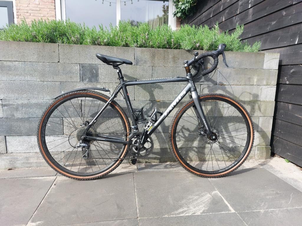 Jamis Gravelbike - Shimano Claris 16 versnellingen, Ophalen of Verzenden