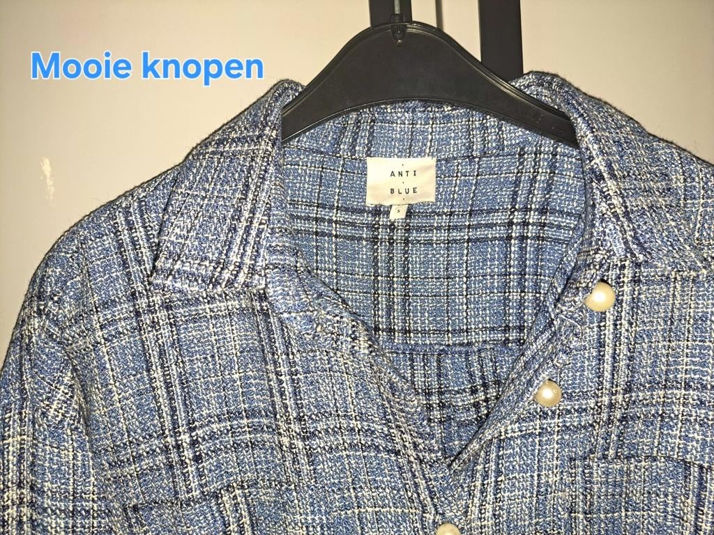 Mooie jeansblauwe blouse AntiBlue mt S, zgan, Kleding | Dames, Blouses en Tunieken, Anti Blue, Ophalen of Verzenden, Zo goed als nieuw