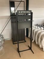 Kleding/riemen display 3 stuks in goede staat., Ophalen