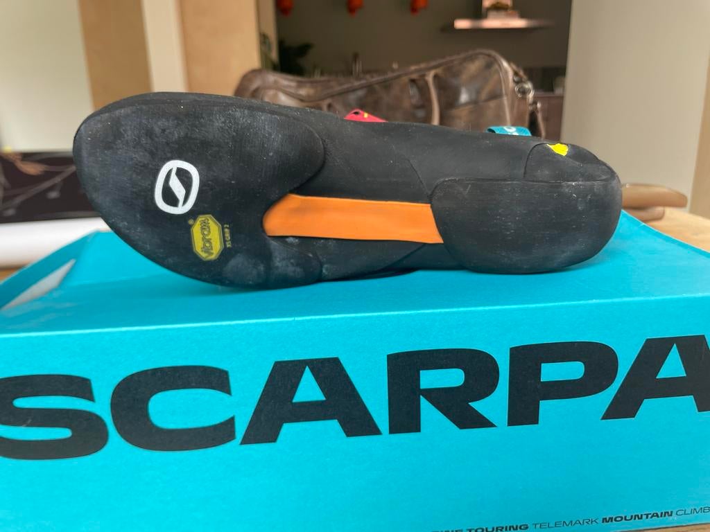 Nieuwe scarpa klimschoenen - 1x gedragen, Sport en Fitness, Klimsport, Ophalen of Verzenden, Nieuw, Klimsportschoenen