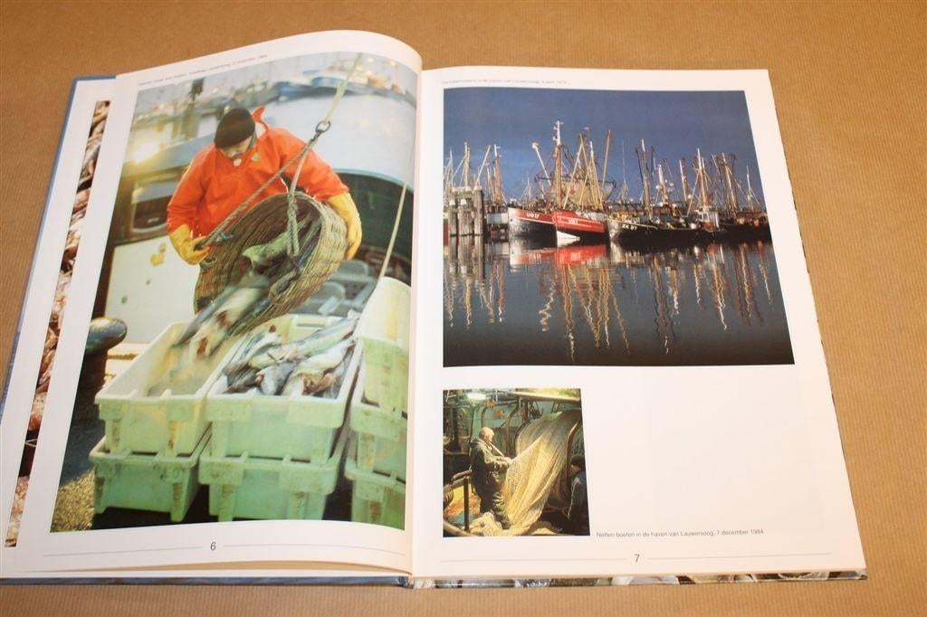 Rond Lauwersoog — Fotoboek 1969-1994, Ophalen of Verzenden, Zo goed als nieuw