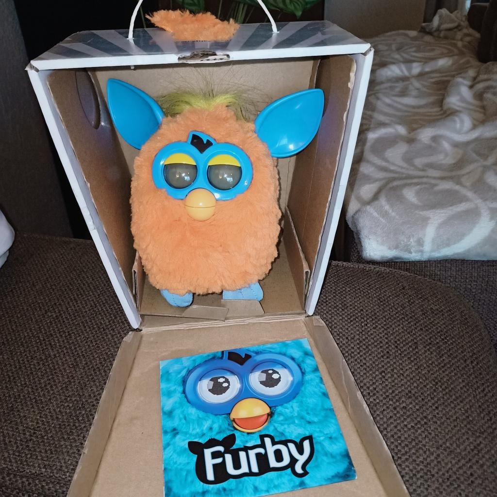 Vintage hasbro oranje furby in doos., Ophalen of Verzenden, Zo goed als nieuw