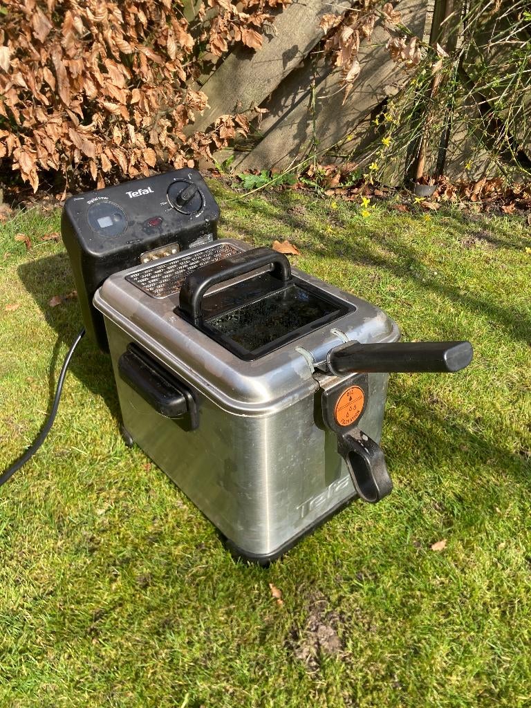 Gratis frituur van Tefal, Witgoed en Apparatuur, Frituurpannen, 4 liter of meer, Ophalen, Gebruikt