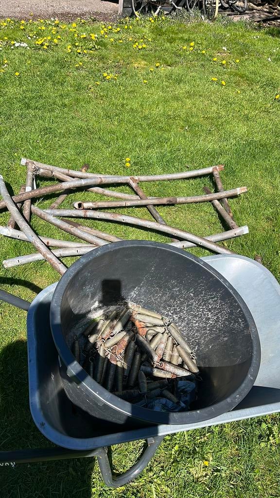 Oud ijzer - trampoline, Ophalen, Gebruikt, IJzer