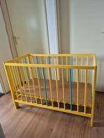 Kinderbedje met verstelbare bodem., Kinderen en Baby's, Ophalen of Verzenden, Gebruikt