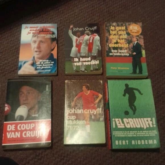 Johan Cruyff boeken, Ophalen of Verzenden, Gelezen, Balsport