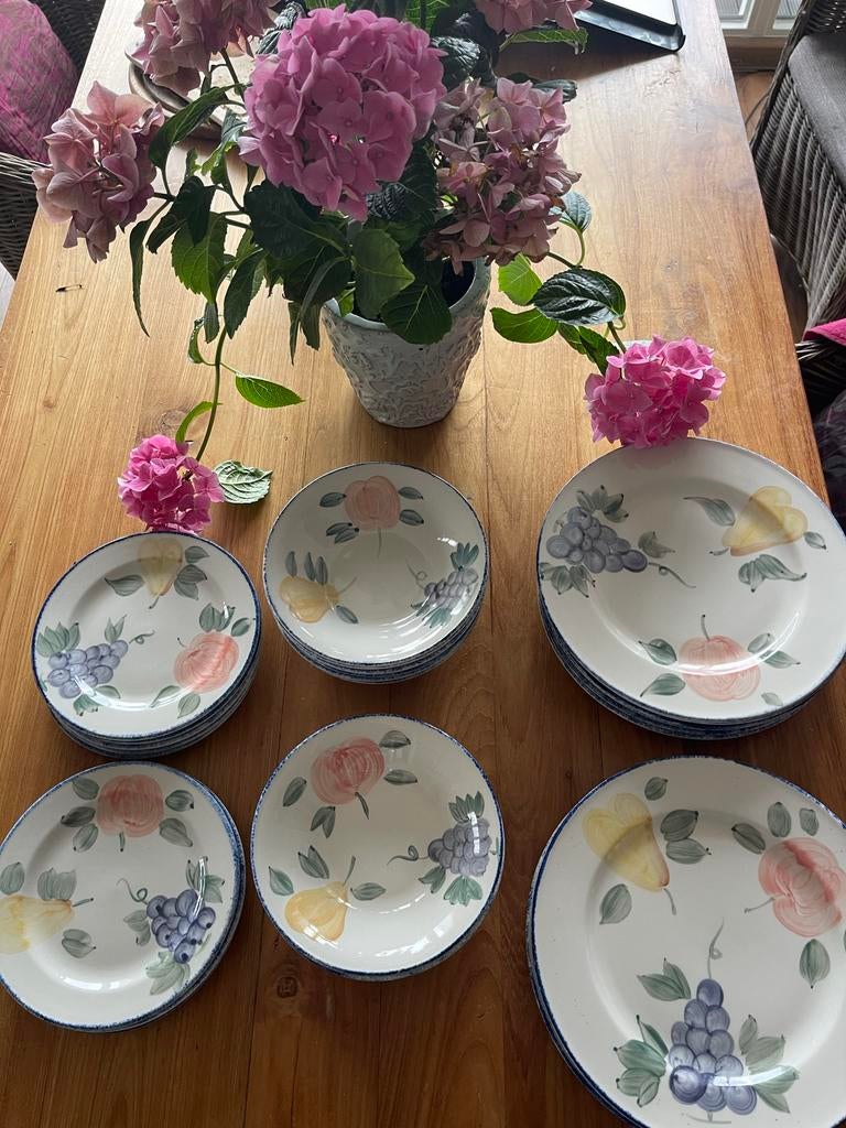 Prachtig porselein servies by Sakura, Nieuw, Ophalen of Verzenden, Overige stijlen, Porselein