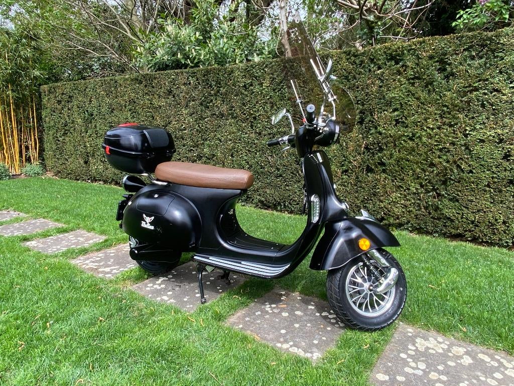 Elektrische retro (brom)scooter Etalian, Ophalen, Etalia, Gebruikt, Maximaal 45 km/u