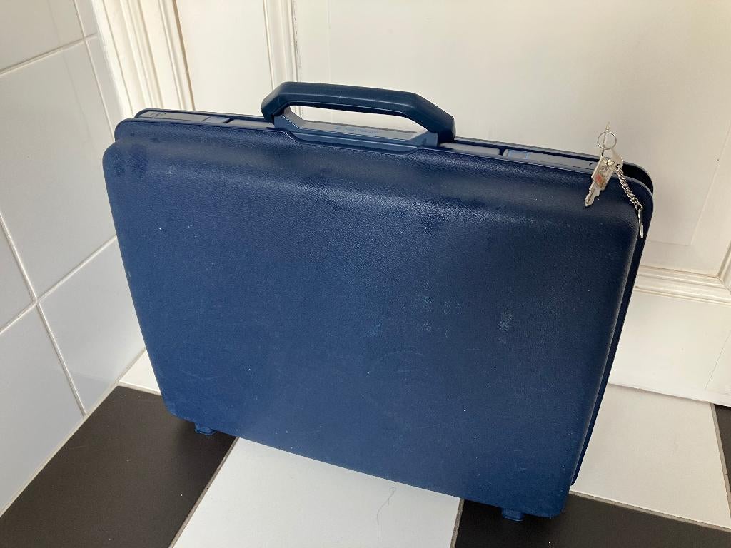 Reiskoffer koffer Samsonite middelgroot - Zie foto’s, Sieraden, Tassen en Uiterlijk, Koffers, 50 tot 60 cm, Hard kunststof, Slot