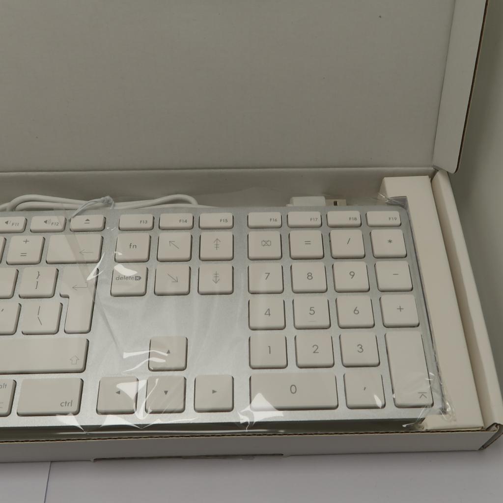 LMP Wired Aluminium Keyboard Qwerty | Nieuw in doos, Niet ingevuld, Nieuw, Niet ingevuld, Niet ingevuld