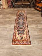 Perzisch Handgeknoopte Loper. Prachtige kleuren en patronen!, Perzisch, 200 cm of meer, Zo goed als nieuw, Rechthoekig