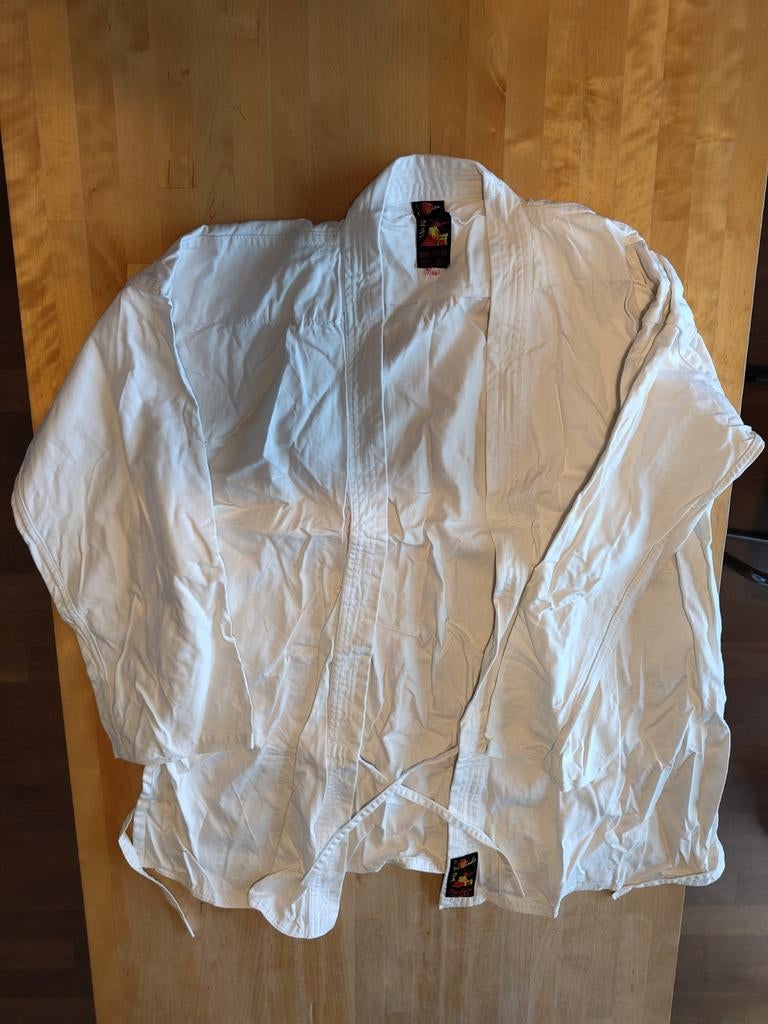 Karate pak Sei shindo volwassenen + banden, Maat XL, Ophalen, Zo goed als nieuw, Karate