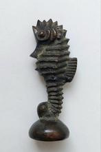 Oud massief Bronzen beeldje Lakstempel? Paperweight? Brons, Verzenden, Brons