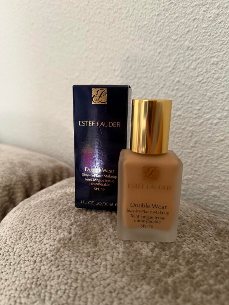 Estee Lauder Double Wear, Ophalen of Verzenden, Nieuw