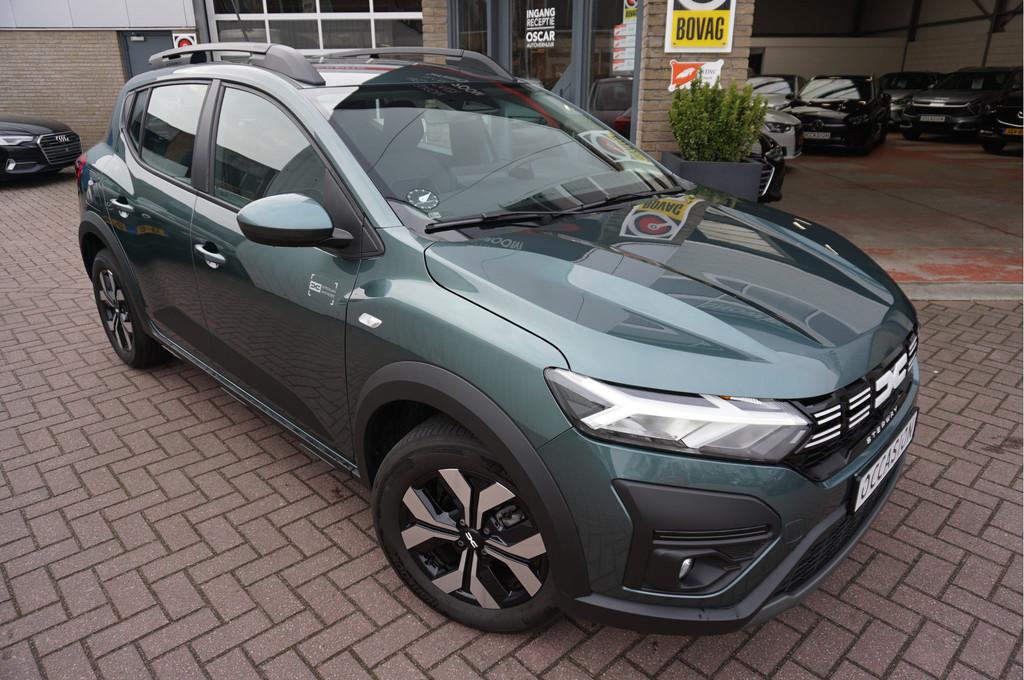 Dacia SANDERO Stepway 1.0 TCe 90 Expression Automaat, Auto's, Stof, LED verlichting, Bedrijf, Grijs