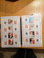 Twee mooie postzegel velletjes van paus Franciscus, Ophalen of Verzenden, Nederland