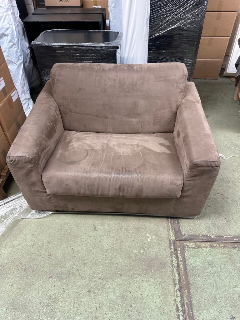 Comfortabele slaapbank / loveseat - bed nooit gebruikt, Huis en Inrichting, Ophalen, Gebruikt, Eenpersoons, Bruin