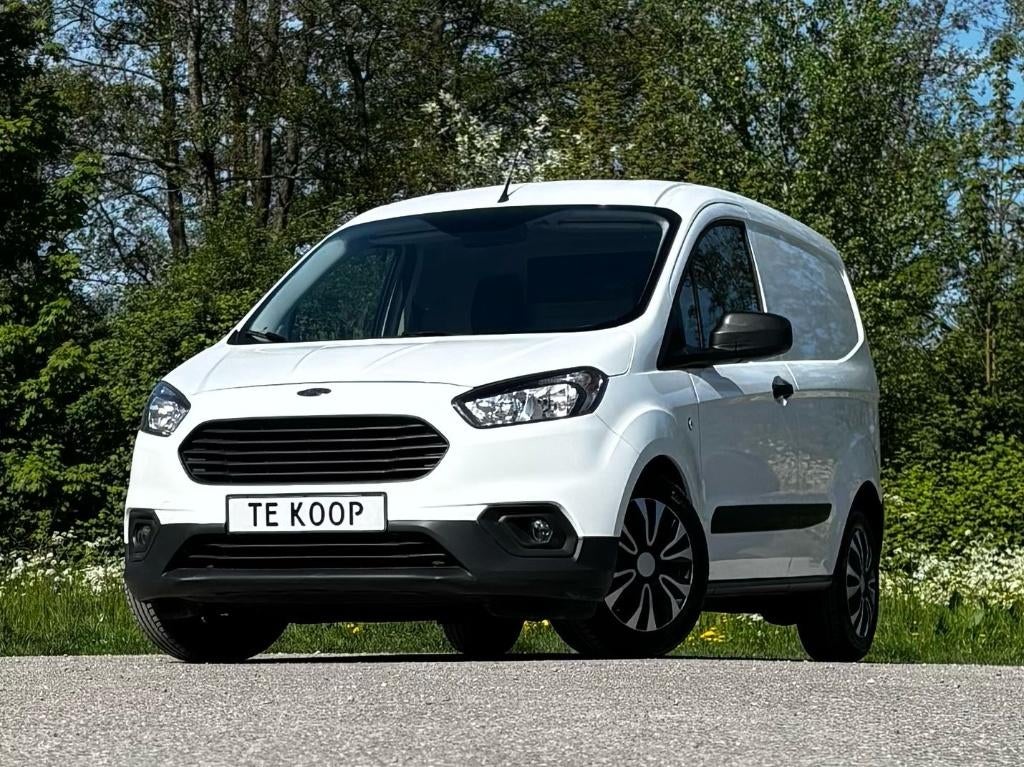 Ford Transit Courier1.0 Ecoboost 100pk 2018 Wit BENZINE, Voorwielaandrijving, Stof, Wit, Bedrijf