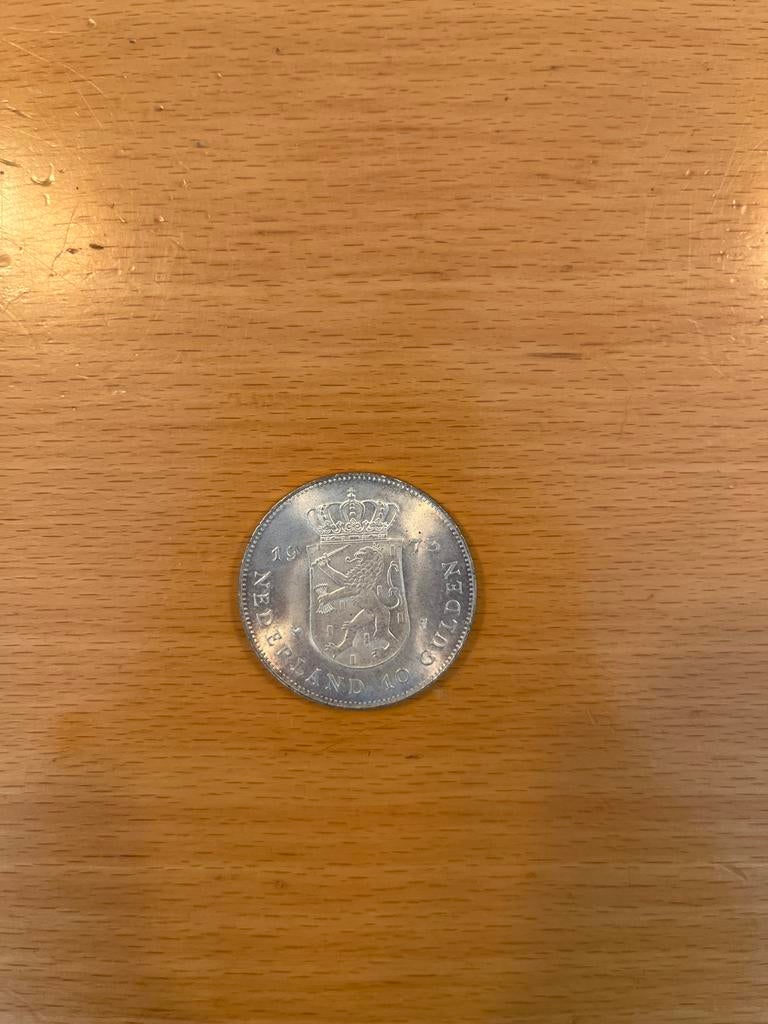 Twee maal Zilveren Tientje 1973 Juliana, Postzegels en Munten, Munten | Nederland, Ophalen, Koningin Juliana, Zilver, Losse munt