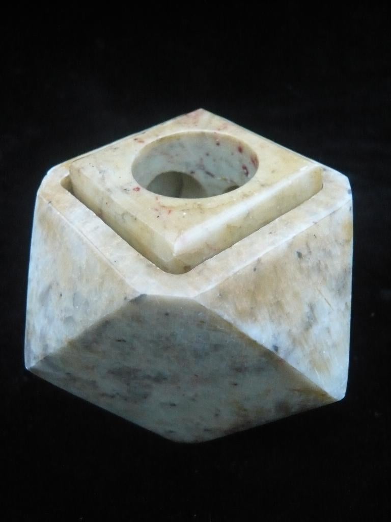 Kubistische kaarskandelaar speksteen, Ophalen of Verzenden, Overige materialen