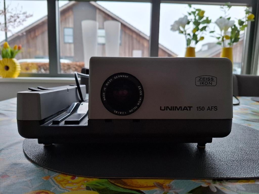 Diaprojector Zeiss Ikon 150 AFS, Audio, Tv en Foto, Ophalen of Verzenden, Gebruikt