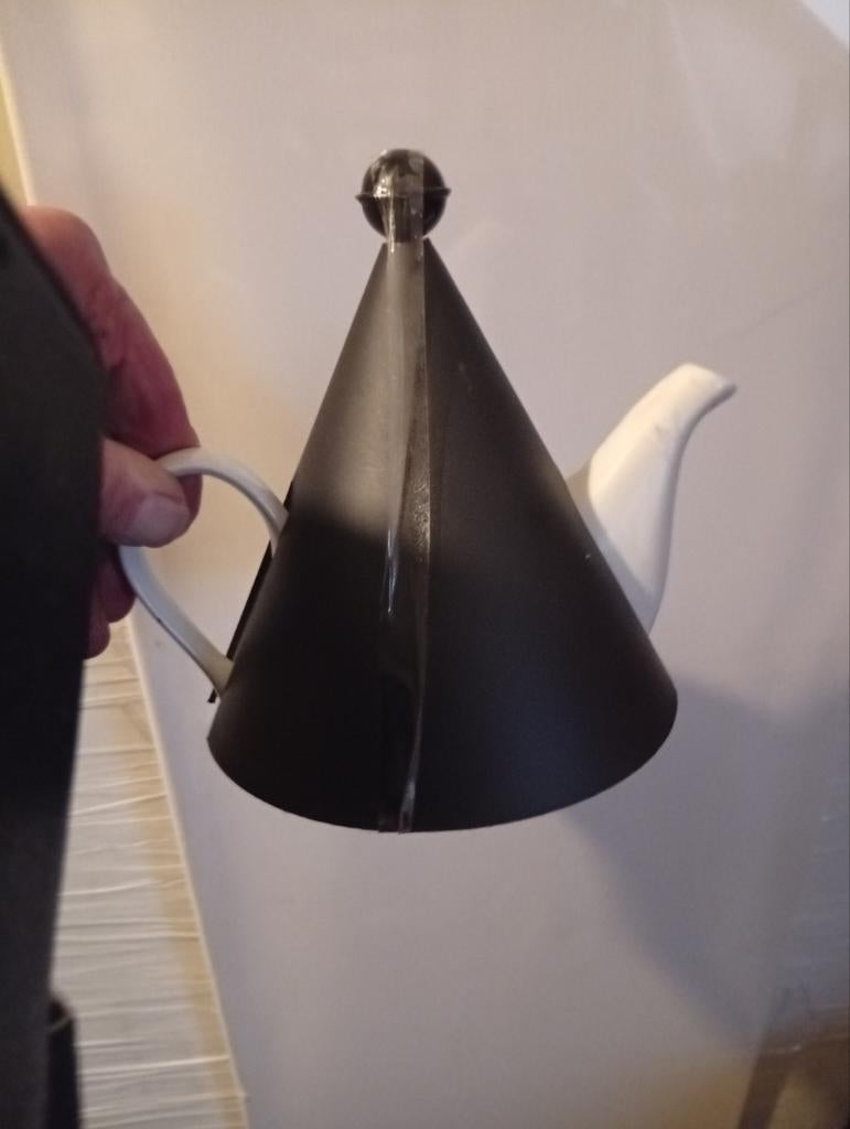 Postmoderne Theepot Jaren 80 - Kegelvormig Porselein, Ophalen of Verzenden