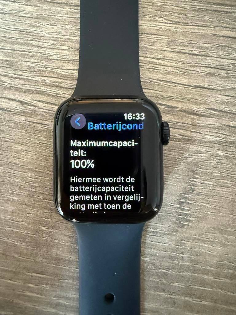 Apple Watch 40mm - nieuwstaat, Sieraden, Tassen en Uiterlijk, Smartwatches, Ophalen, Zwart, IOS, Zo goed als nieuw