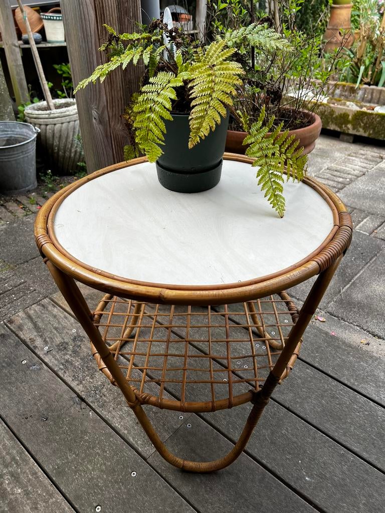 Vintage Rotan Tuintafel Bijzettafel Rohe Noordwolde Jaren 70, Tuin en Terras, Tuintafels, Ophalen, Gebruikt, Rond, Wicker