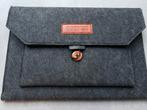 Vilten hoes voor mac book of lap top 25 x35 cm, Ophalen of Verzenden, Zo goed als nieuw