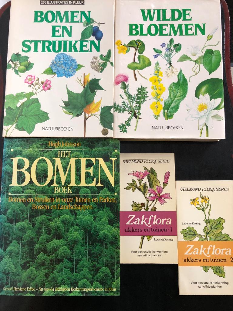 Set boeken; wilde bloemen, bomen determineren, Boeken, Ophalen of Verzenden, Zo goed als nieuw, Bloemen, Planten en Bomen