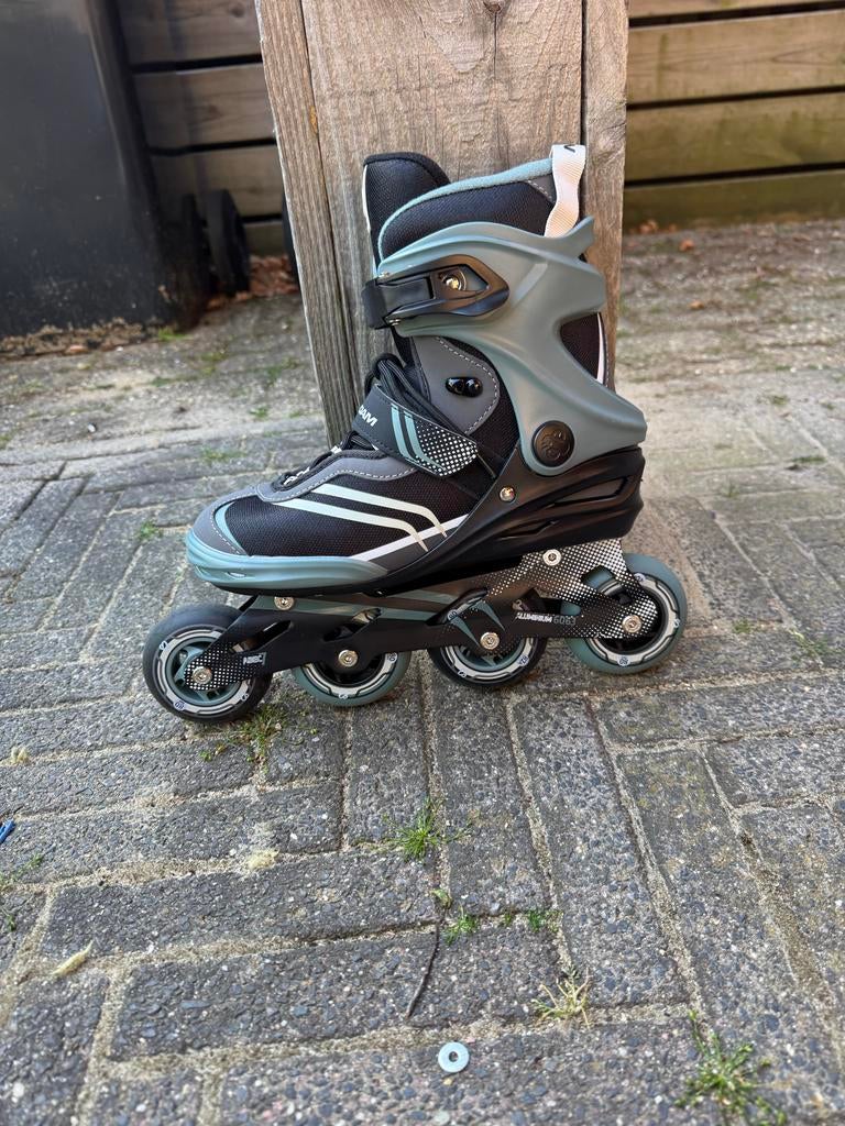 Nijdam skeelers - Zo goed als nieuw, Overige merken, Nieuw, Ophalen of Verzenden, Inline skates 4 wielen