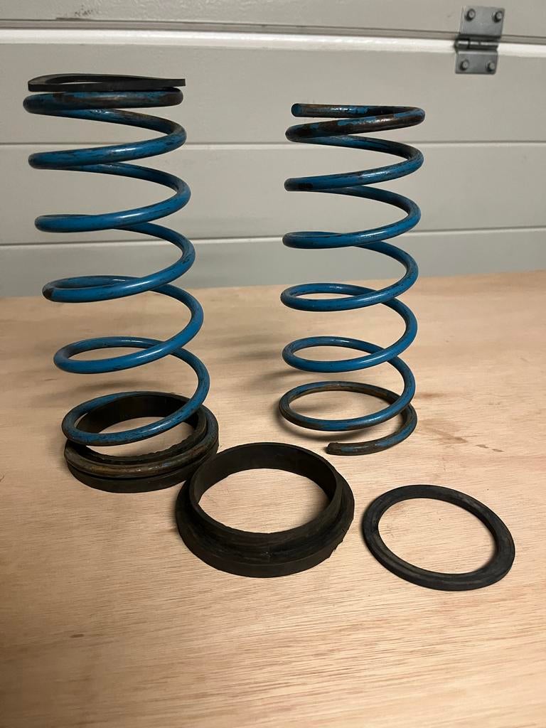 Verzwaarde hulpveren voor auto of camper, Ophalen of Verzenden, Gebruikt