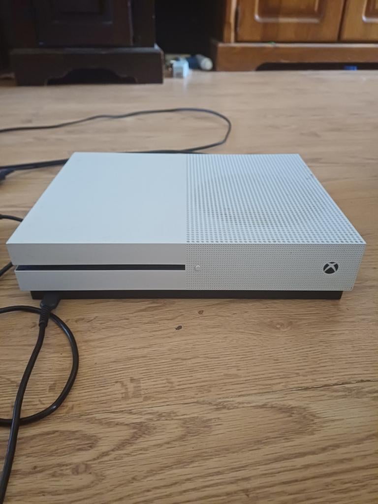 Xbox One S 1TB Console - Wit, Ophalen, Gebruikt
