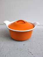 Oranje Le Creuset pannetje, Huis en Inrichting, Keuken | Potten en Pannen, Ophalen of Verzenden, Gebruikt, Gietijzer, Koekenpan of Braadpan