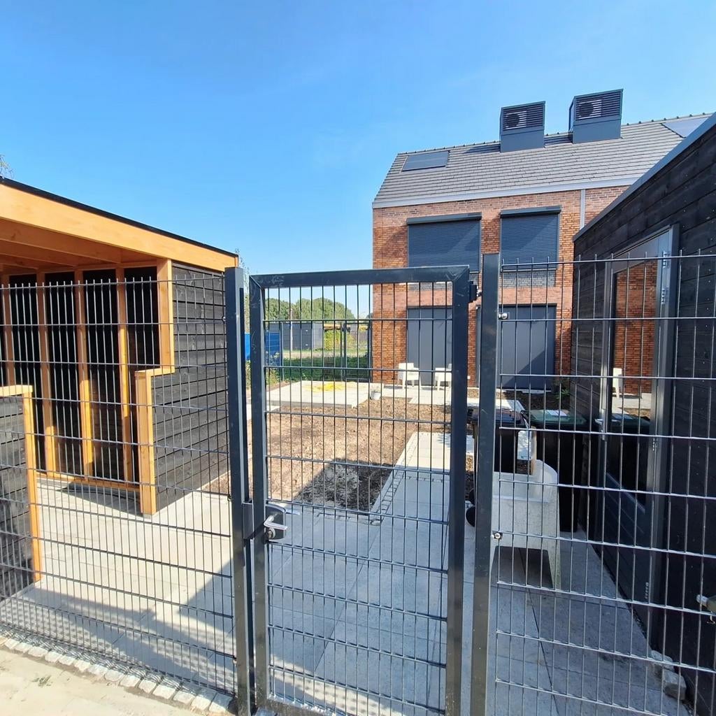 2 Nieuwe Dubbelstaafmat Poorten: Dubbel 300x160 & Enkel 100x, Staal, Nieuw, Ophalen of Verzenden, 150 tot 200 cm