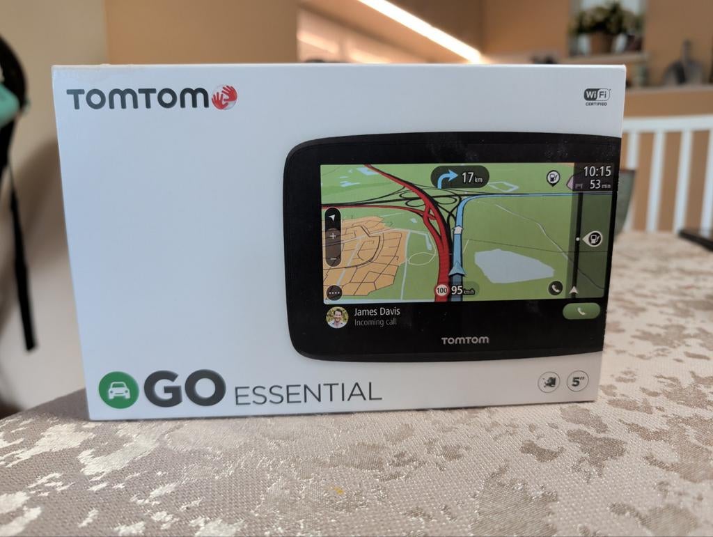 TomTom GO Essential 5 inch navigatiesysteem, Ophalen of Verzenden