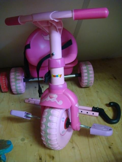 Smoby driewieler met kiepbak, duwstang, Ophalen of Verzenden, Zo goed als nieuw, Trapvoertuig