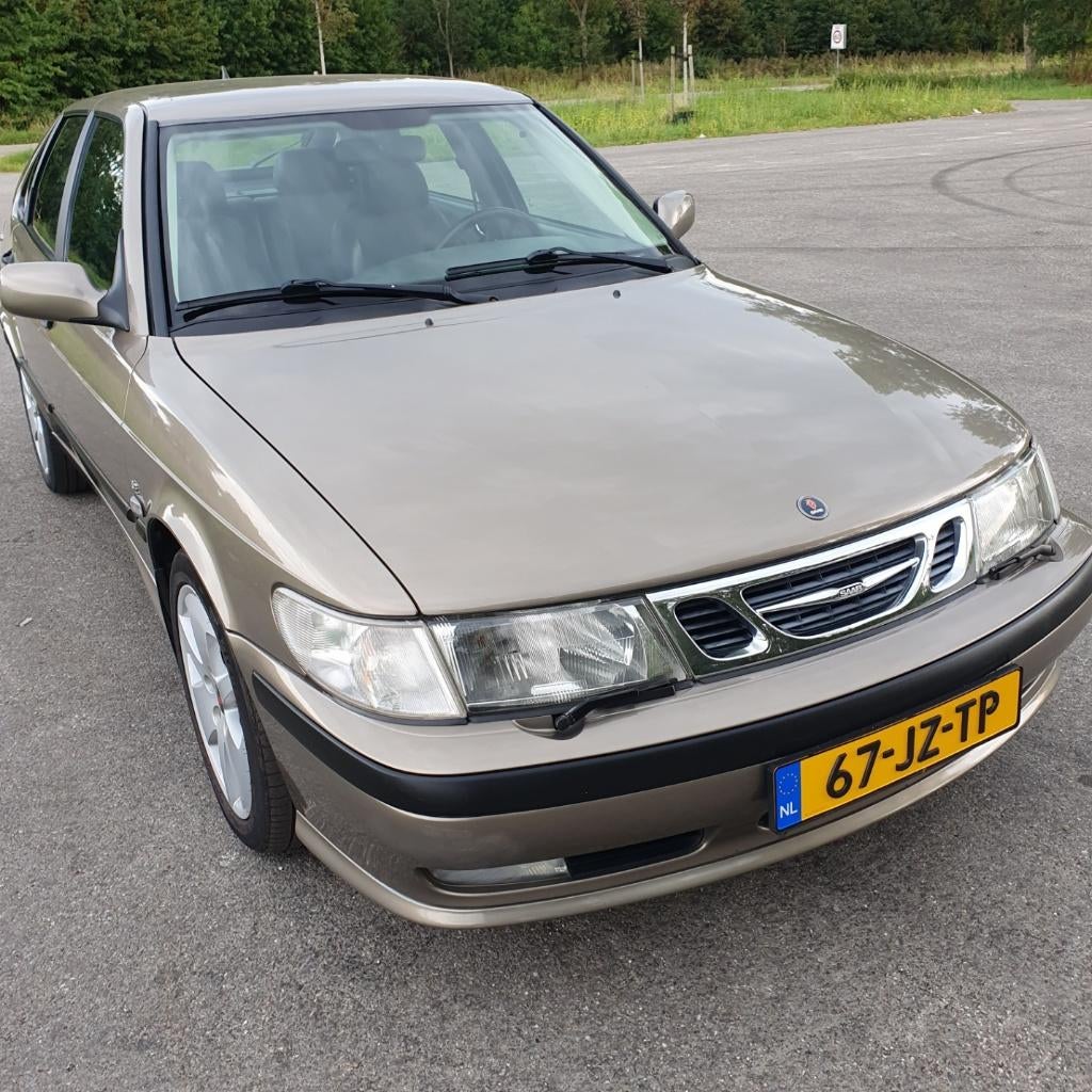 Saab 9-3 2.0 SE TURBO ANNIVERSARY HAZELNUT, HIRSCH, NL AUTO, Auto's, Saab, Voorwielaandrijving, Zwart, 4 cilinders, Bruin