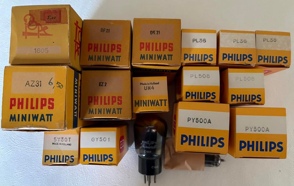 Partij Philips elektron buizen. Totaal 160 stuks., Audio, Tv en Foto, Buizenversterkers, Ophalen of Verzenden, Buis of Buizen