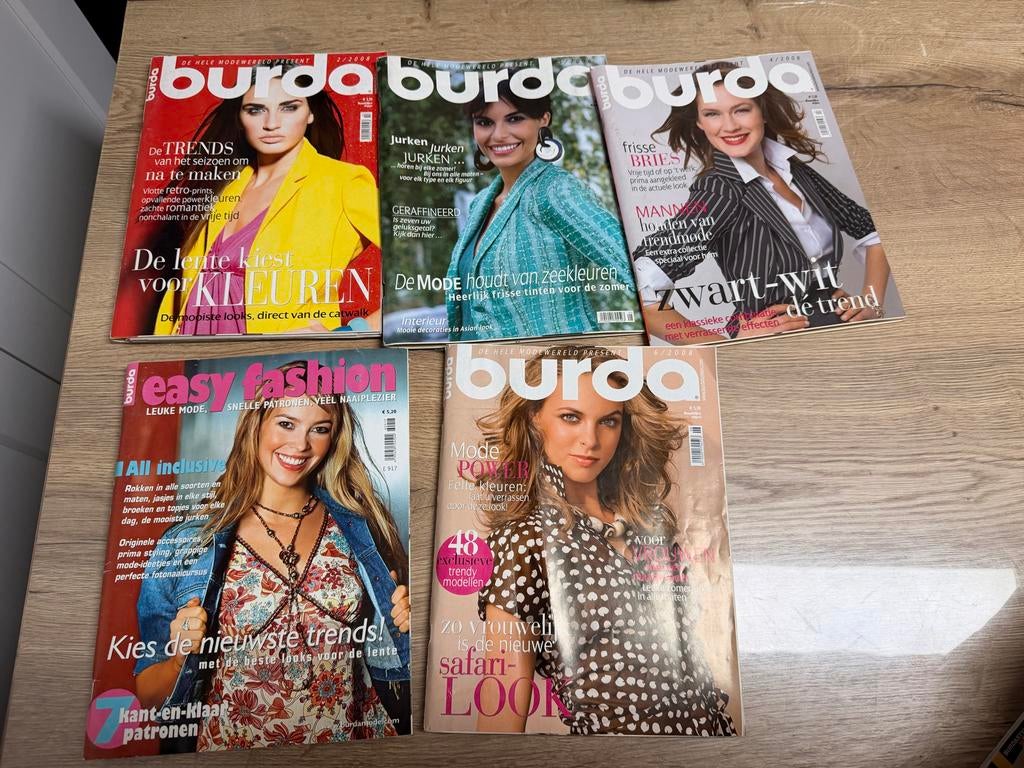 Burda naaipatronen 5, Hobby en Vrije tijd, Kledingpatronen, Gebruikt, Overige typen, Vrouw, Burda, Ophalen of Verzenden