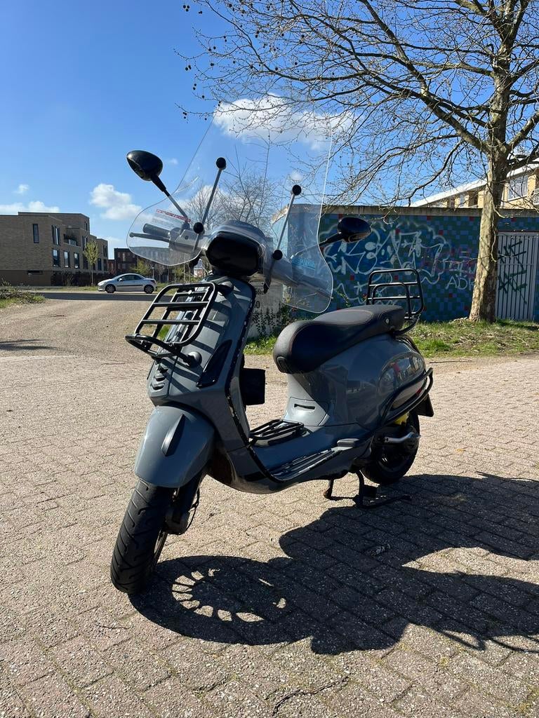 Vespa sprint snor 2014 opknapper!, Ophalen, Zo goed als nieuw, Benzine, Vespa